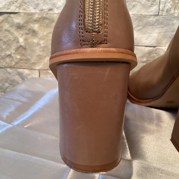 Vince Camuto Bebunder Open Toe Shooties - Picture 9 of 16